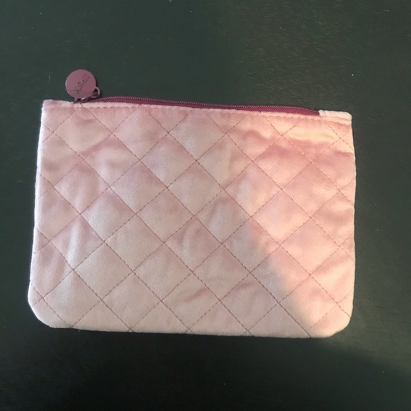 FREE Soft fuzzy makeup pouch - Picture 2 of 3